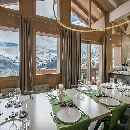 Stylish Chalet With Wellness